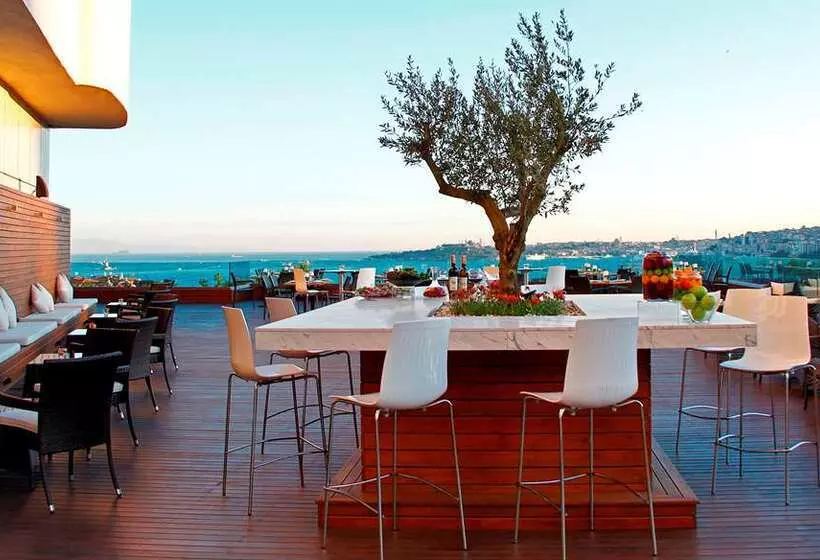 Hotel Conrad Istanbul Bosphorus