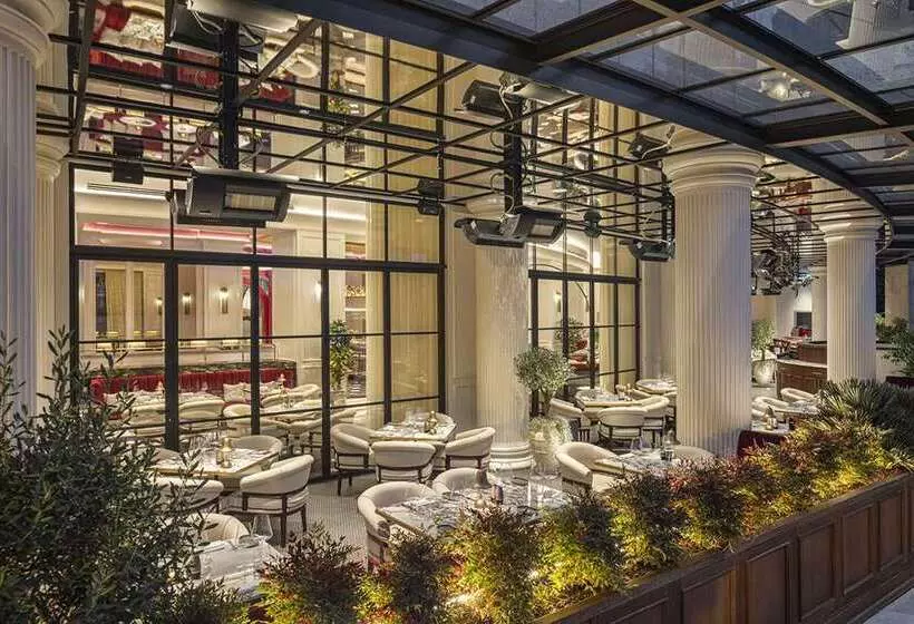 Hotel Conrad Istanbul Bosphorus