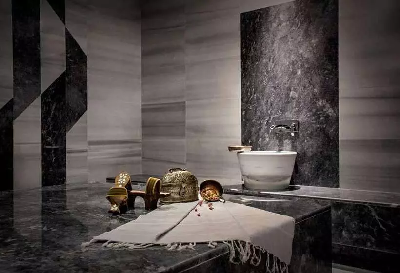 Hotel Conrad Istanbul Bosphorus