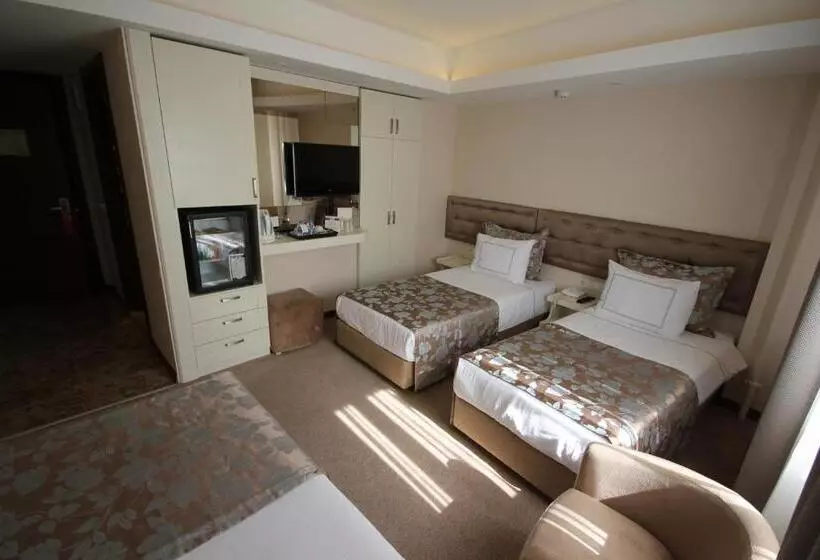 هتل Grand Washington