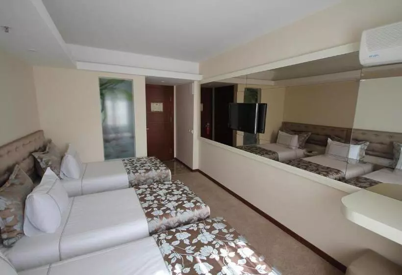 هتل Grand Washington