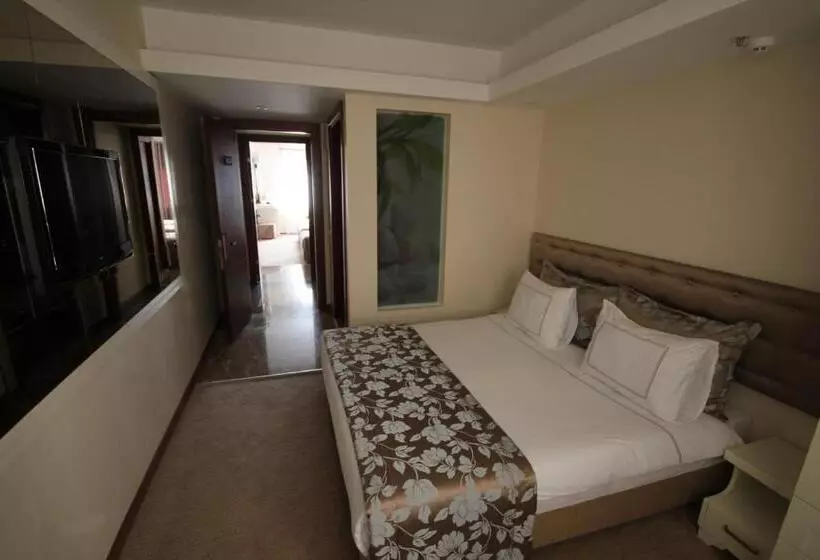 هتل Grand Washington