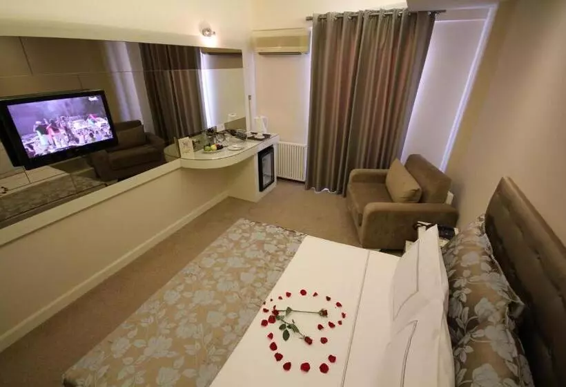 هتل Grand Washington