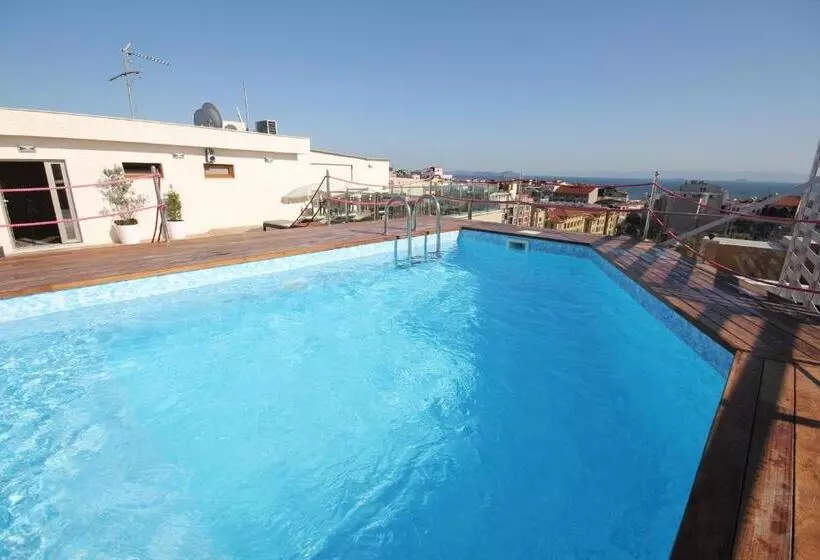 هتل Grand Washington