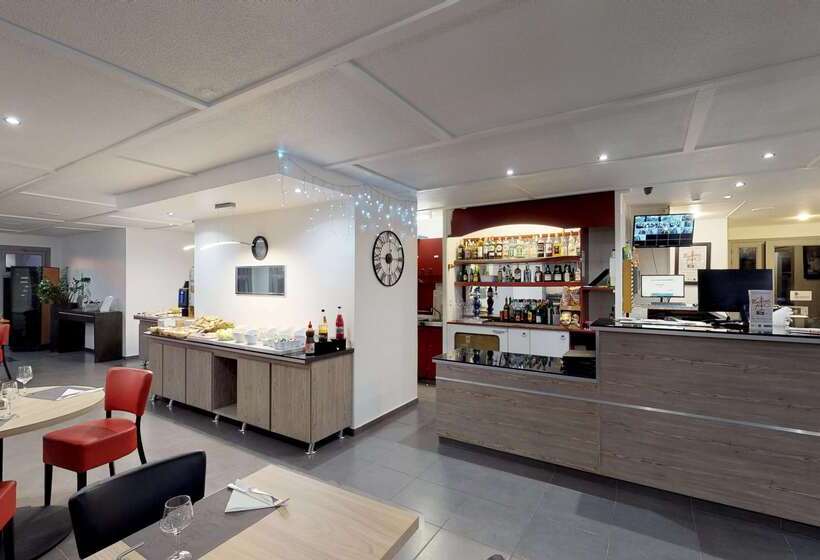 فندق Kyriad Fontenay Tresigny