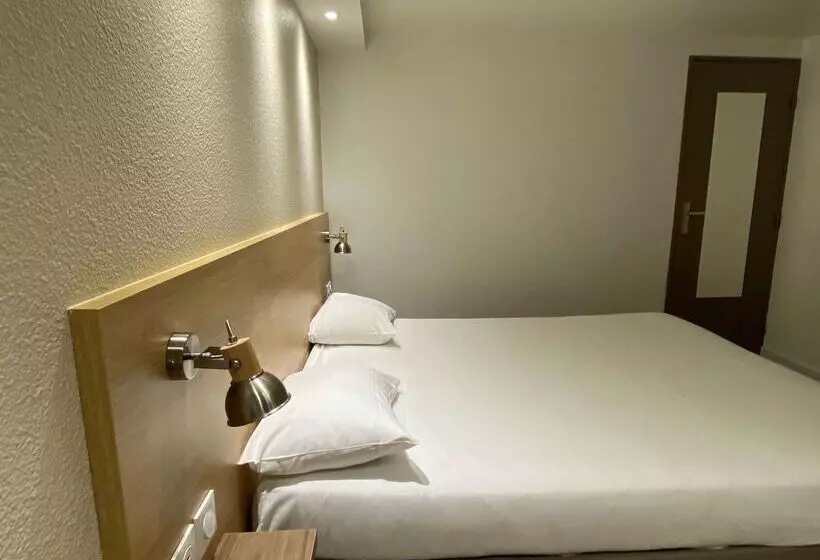 酒店 Kyriad Fontenay Tresigny