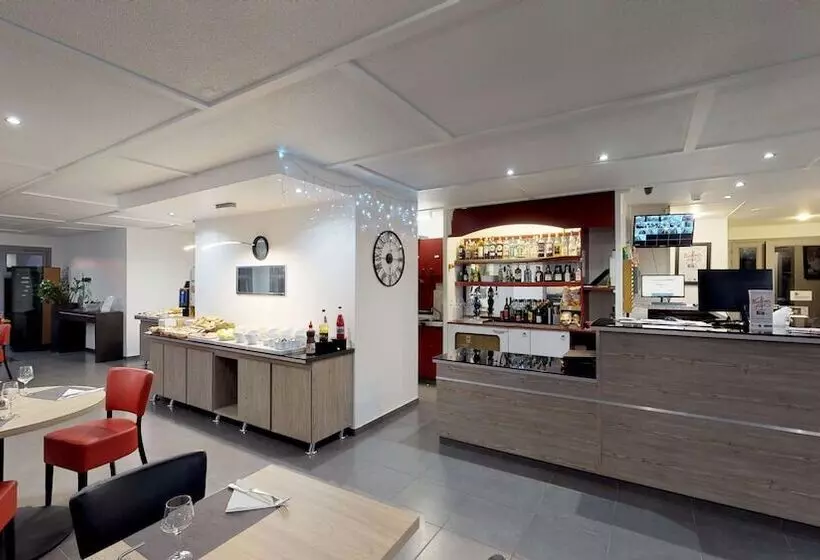 酒店 Kyriad Fontenay Tresigny