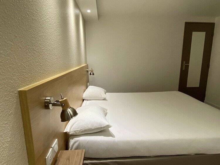 فندق Kyriad Fontenay Tresigny