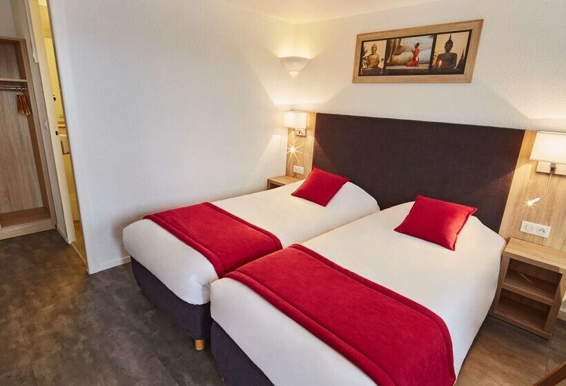 Отель Kyriad Lille Est Hem