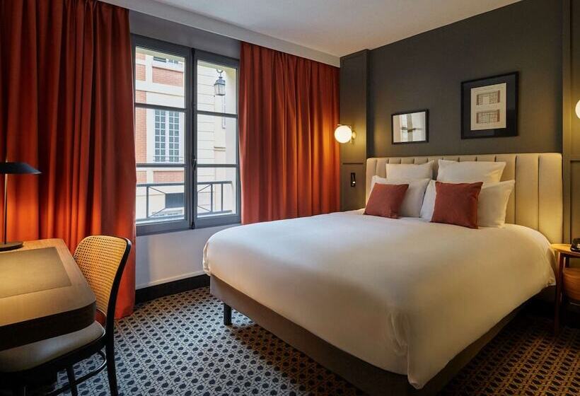 هتل Mercure Versailles Chateau