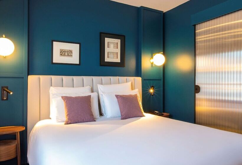 هتل Mercure Versailles Chateau