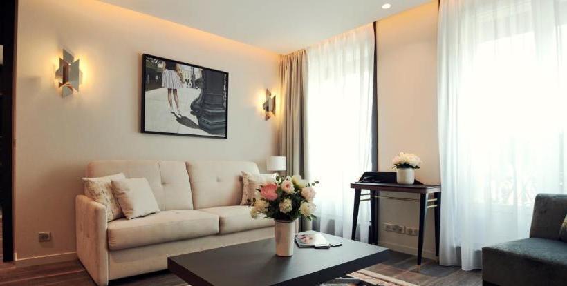 هتل Roi De Sicile Rivoli Luxury Apartment