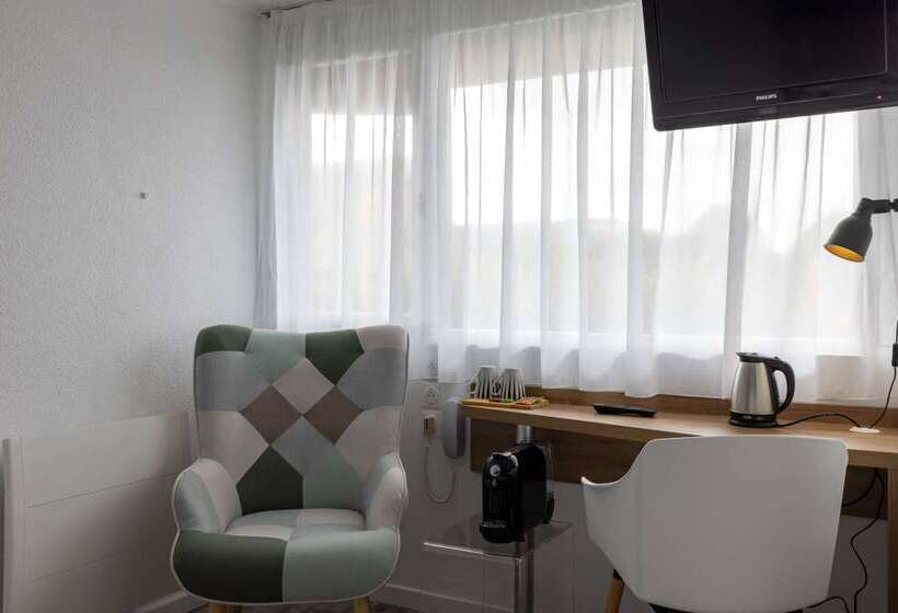 Le 2 By Hotel Akena La Ferté Bernard