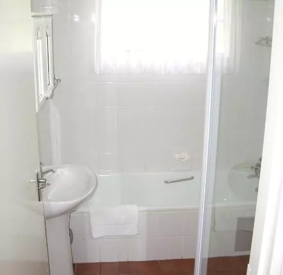 Merry Pebbles Resort