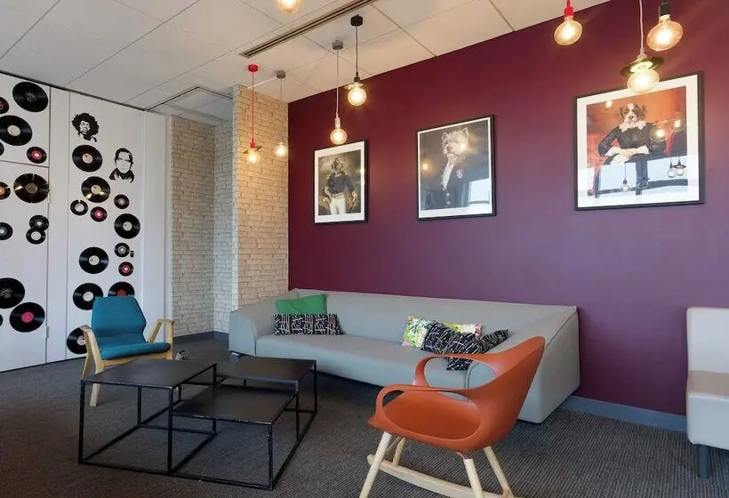 B&b Hotel Reims Centre Erlon