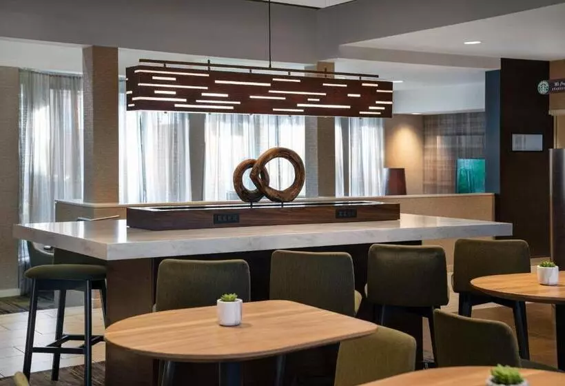 호텔 Courtyard By Marriott Las Vegas Convention Center