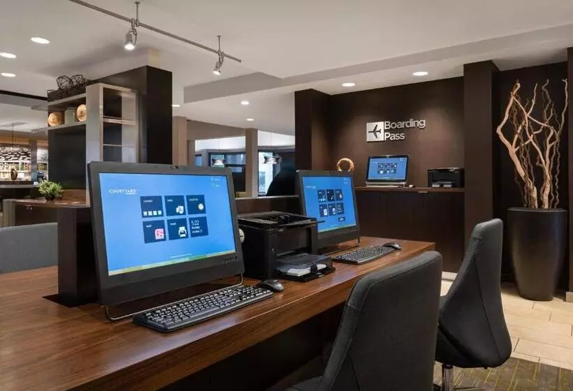 호텔 Courtyard By Marriott Las Vegas Convention Center