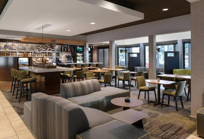 فندق Courtyard By Marriott Las Vegas Convention Center