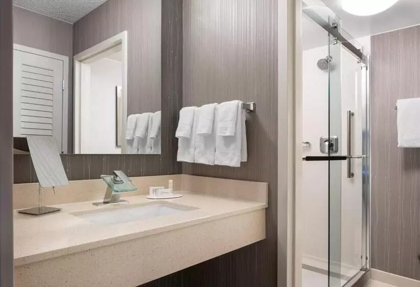 호텔 Courtyard By Marriott Las Vegas Convention Center