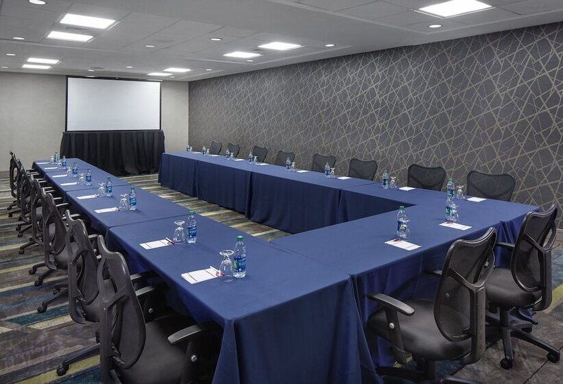 فندق Crowne Plaza Atlanta Midtown, An Ihg