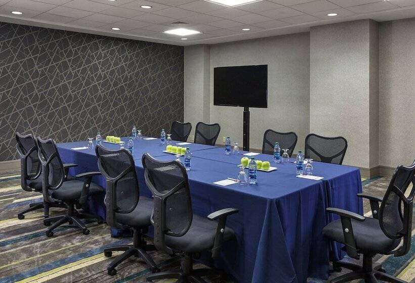 فندق Crowne Plaza Atlanta Midtown, An Ihg