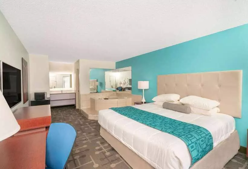 Отель Howard Johnson By Wyndham Aiken