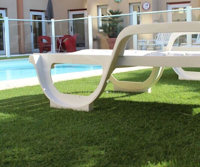 هتل Ibis Nice Centre Gare