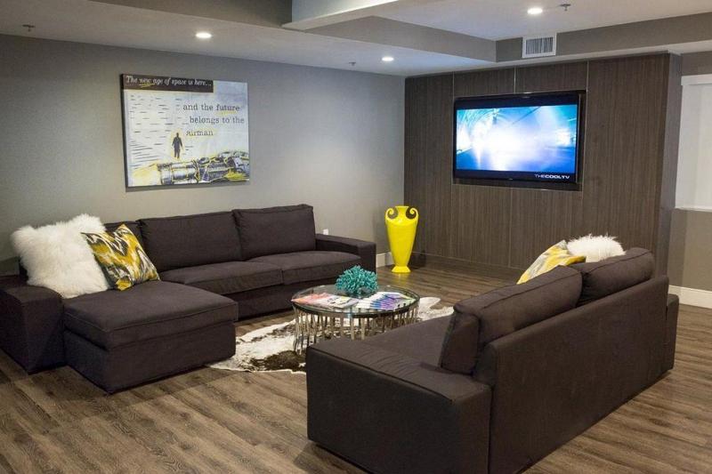 هتل Oasis At Gold Spike