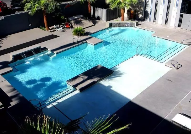 בית מלון כפרי Oasis At Gold Spike