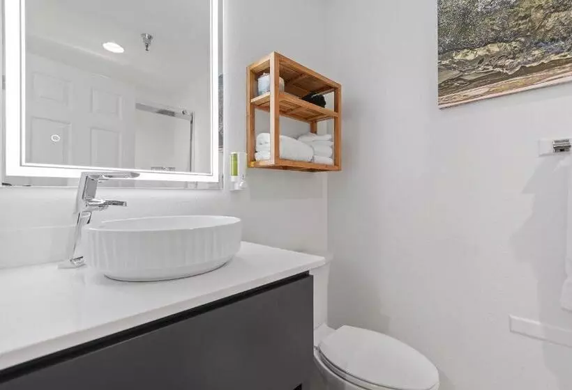 בית מלון כפרי Ocean Isle Inn