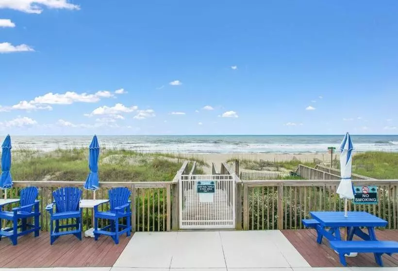 בית מלון כפרי Ocean Isle Inn