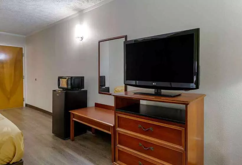 ホテル Quality Inn Roxboro South