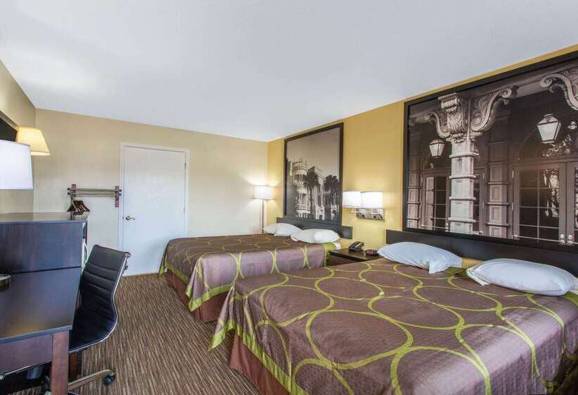 فندق Super 8 By Wyndham Florence