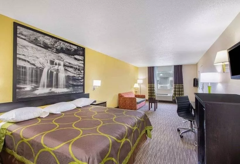 هتل Super 8 By Wyndham Florence