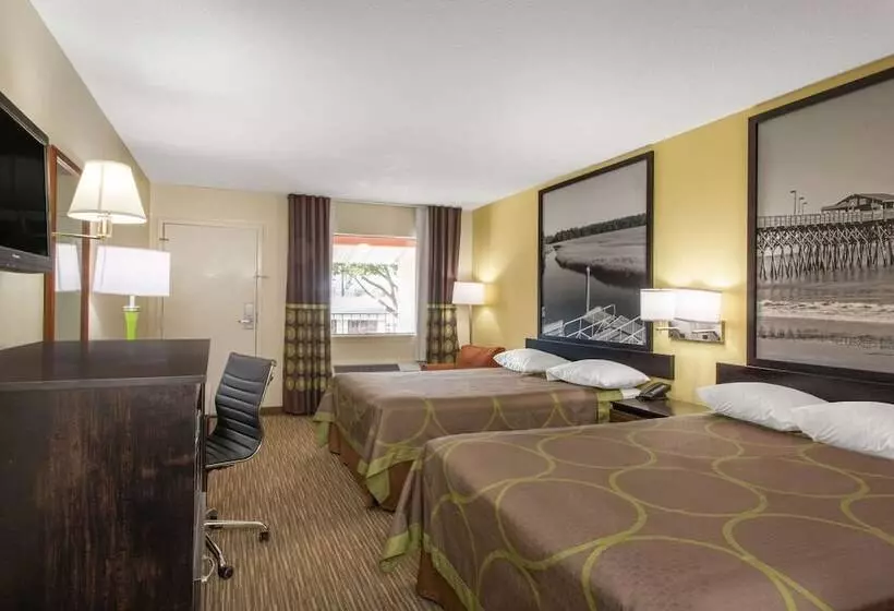 هتل Super 8 By Wyndham Florence