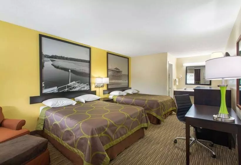 هتل Super 8 By Wyndham Florence