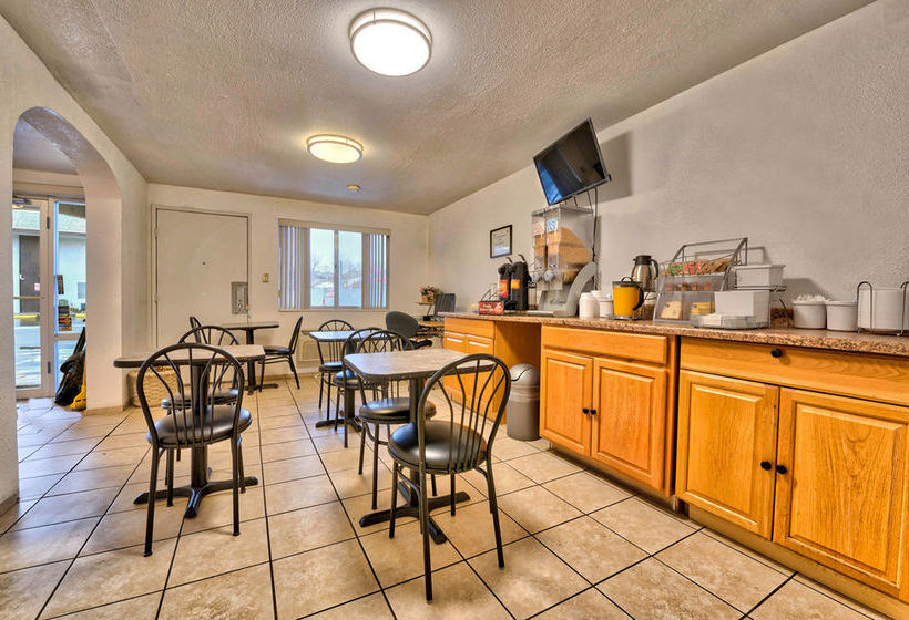 هتل University Inn