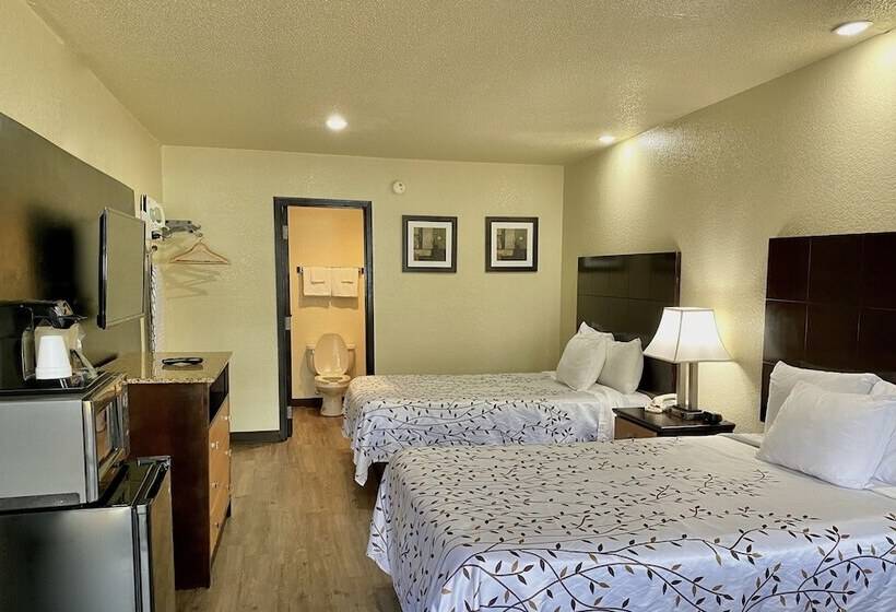 فندق على الطريق Travelers Inn Elizabeth City