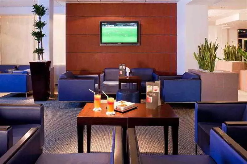 Novotel Saintquentin En Yvelines