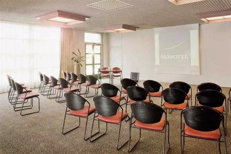 Novotel Saintquentin En Yvelines