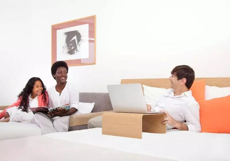 Novotel Saintquentin En Yvelines