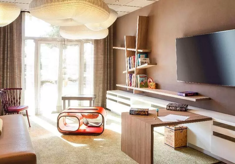 Novotel Saintquentin En Yvelines