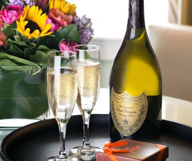 בית מלון כפרי Beacon