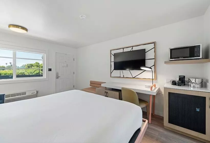 Goodspring Motel