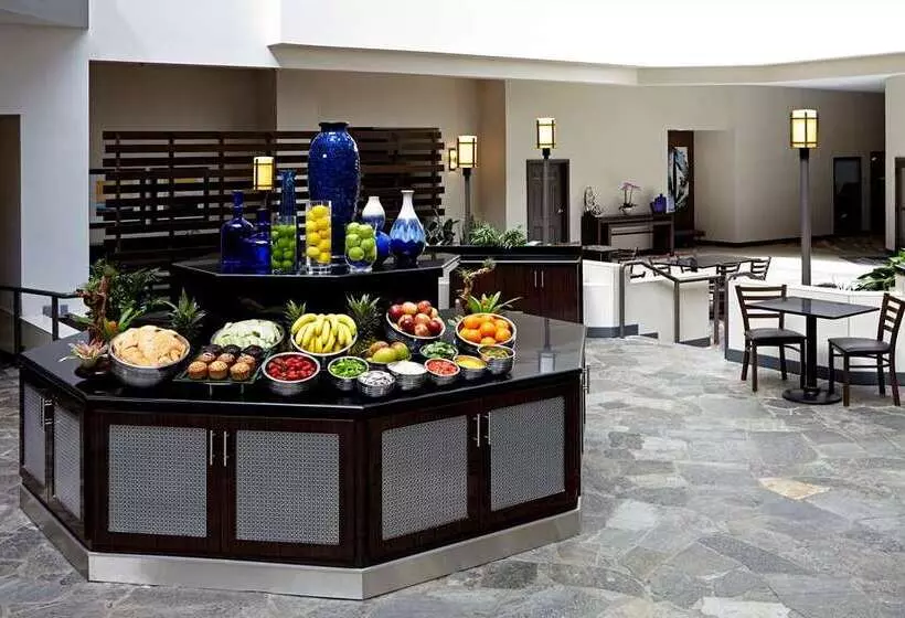 ホテル Embassy Suites By Hilton Los Angeles International Airport North