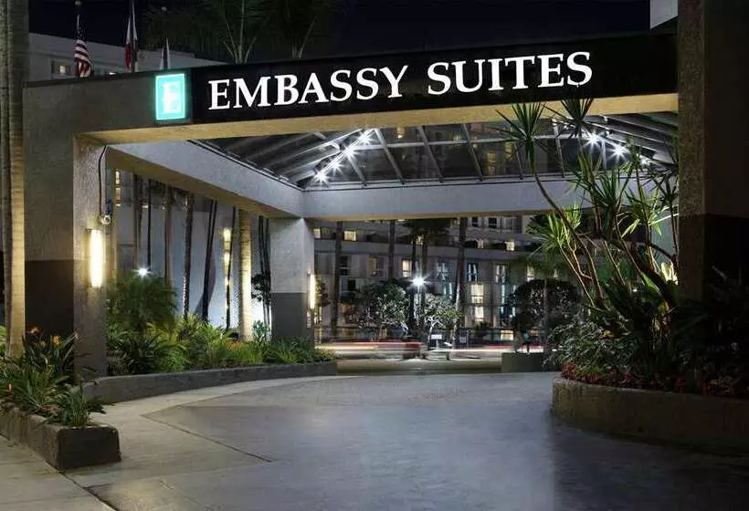 ホテル Embassy Suites By Hilton Los Angeles International Airport North
