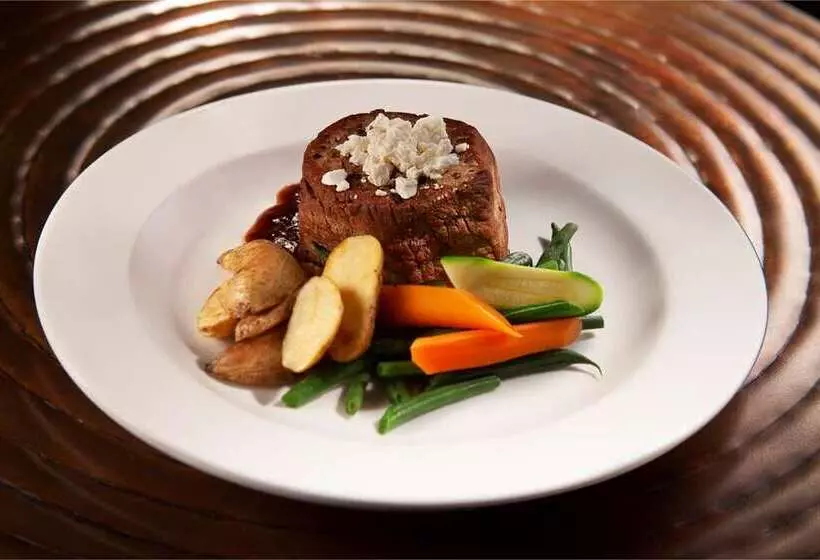 ホテル Embassy Suites By Hilton Philadelphia Airport