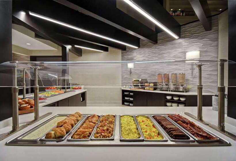 فندق Embassy Suites Little Rock