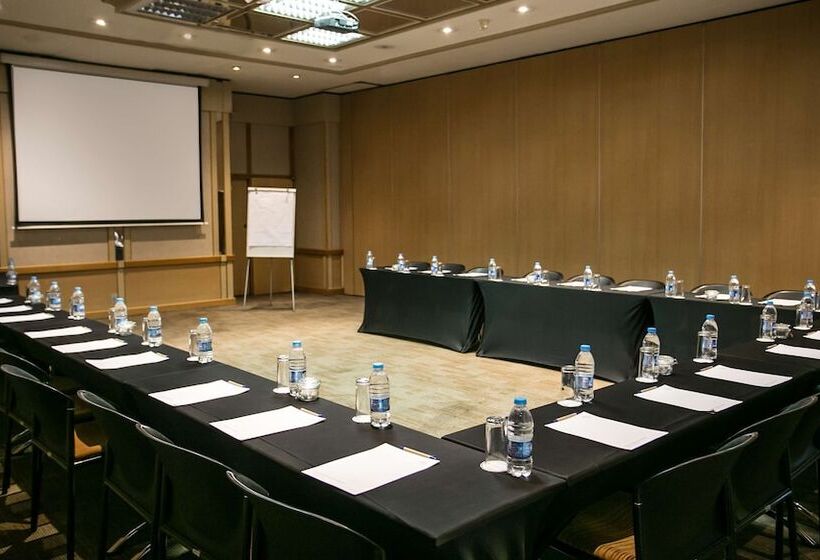 酒店 Garden Court Or Tambo International Airport