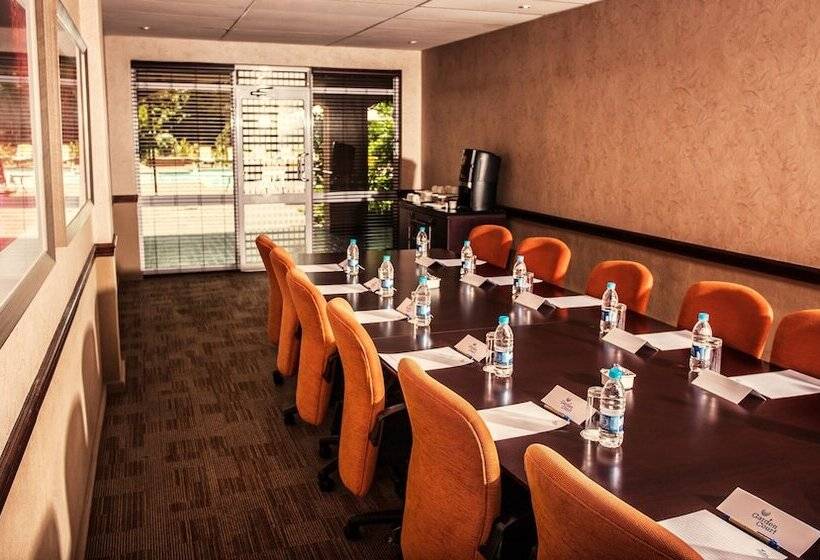 酒店 Garden Court Or Tambo International Airport